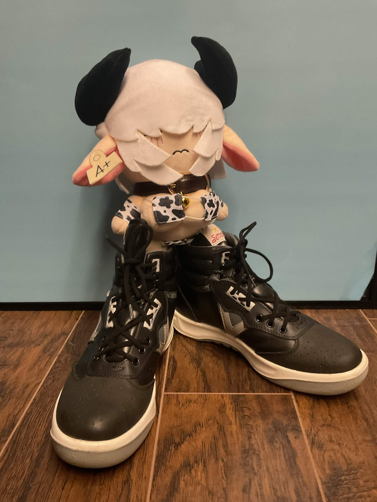 Presales Uya Cowkini plush