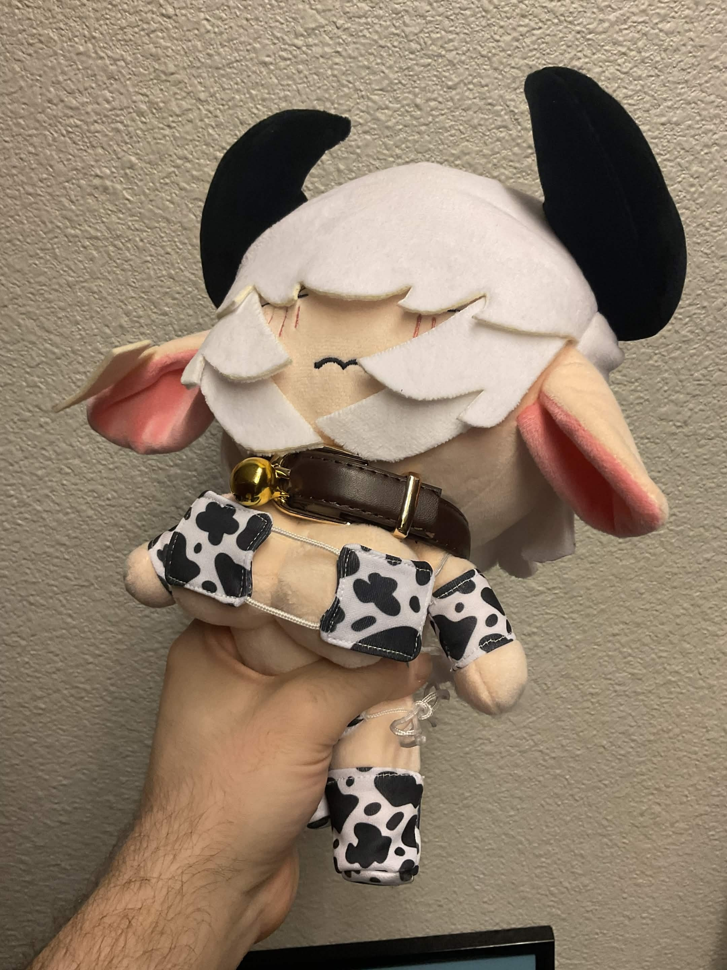 Presales Uya Cowkini plush