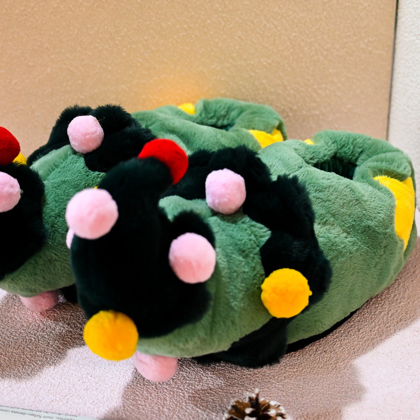 Unisex-Adult Christmas Slipper, Green Elf Shoes with Christmas Tree Design - Cozy Fuzzy Indoor House Shoes for Home & Christmas Party Gatherings